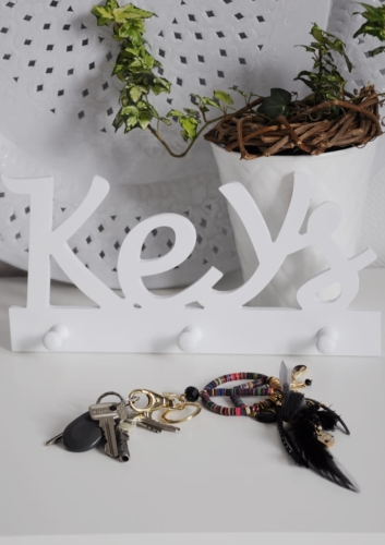 Biały wieszak na klucze