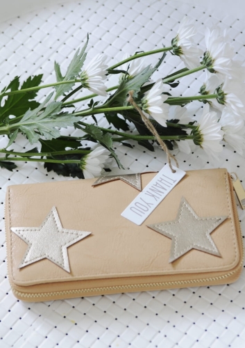 Portfel damski beżowy ze złotymi gwiazdami