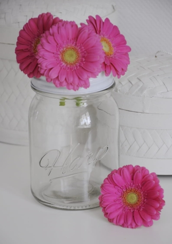 Słoik z kratką do układania kwiatów