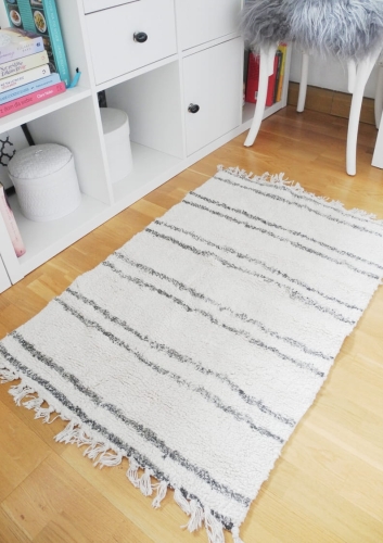 Dywanik marokański w kolorze złamanej bieli