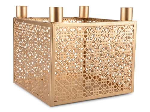 Złoty świecznik na cztery świece