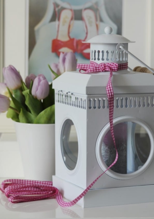 Lampion dekoracyjny z szybkami – do ogrodu i salonu