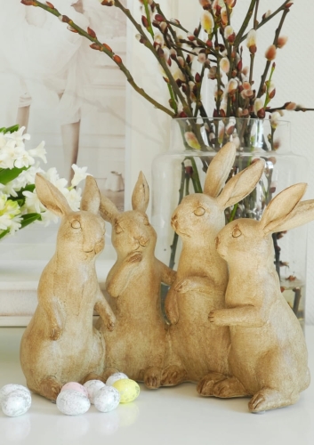 Figurka dekoracyjna zajączki wielkanocne – cztery zające jako ozdoba do wnętrz
