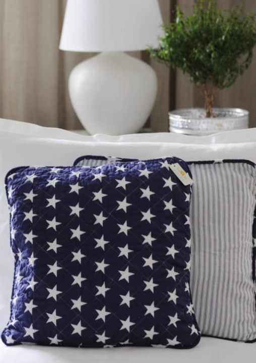 Dwustronna poszewka dekoracyjna granatowa 40x40 z bawełny