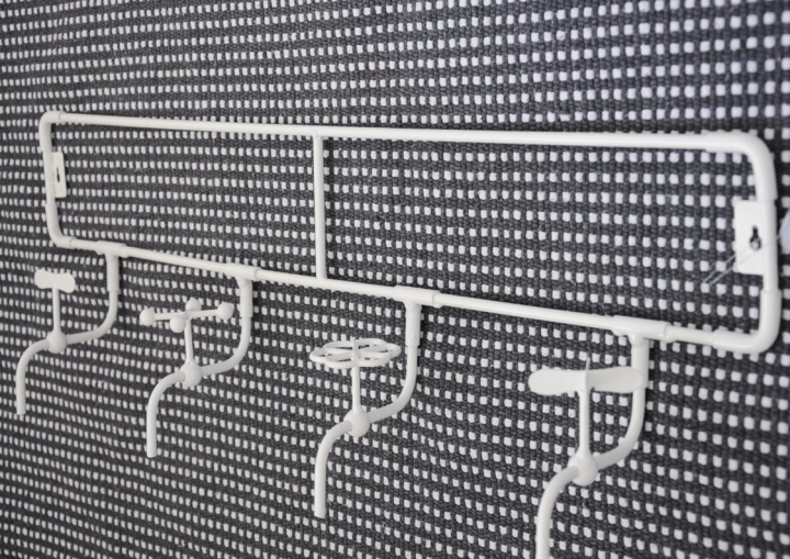 Wieszak na ścianę do łazienki