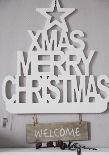 Zawieszka świąteczna w kształcie białej choinki