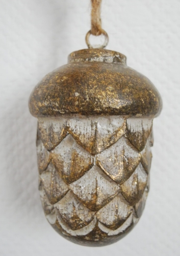 Zawieszka w kształcie żołędzia ze złotymi przecierkami