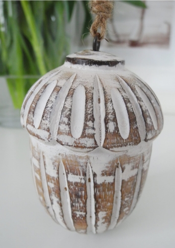 Dekoracyjny duży biały żołądź do zawieszenia