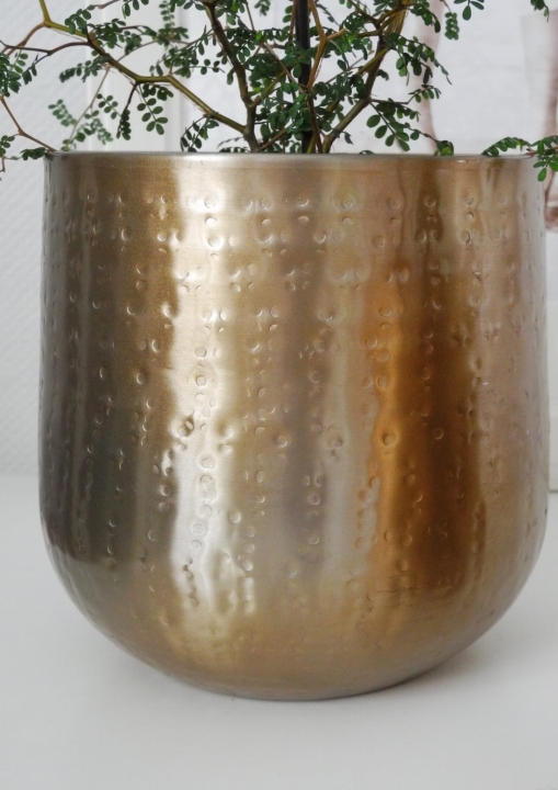 Osłonka na doniczkę z metalu