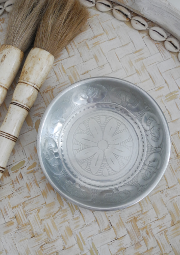 Srebrna miseczka  z metalu