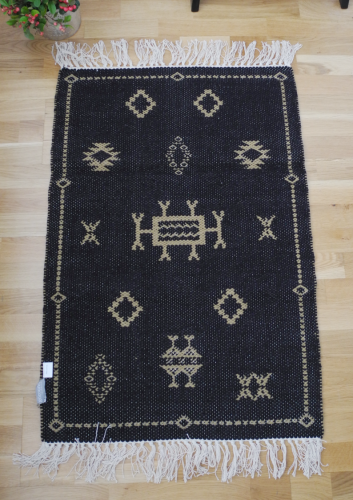 Dwustronny dywanik podłogowy o wymiarch 60x90 cm