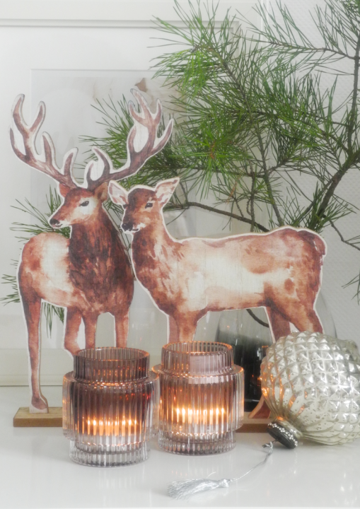 Drewniane figurki ozdobne z motywem jelenia i sarny