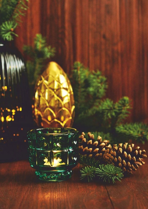 Świecznik turkusowy ze strukturalnego szkła na tealight, 6 cm wysokości