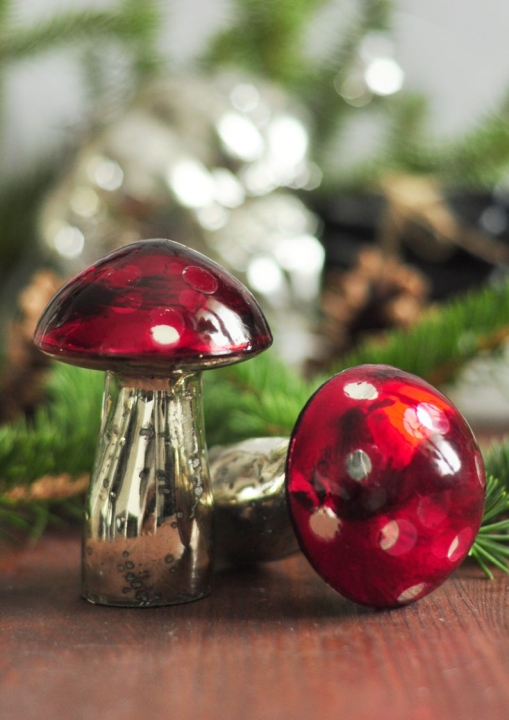 Szklany grzybek dekoracyjny
