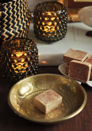 Złota indyjska miseczka z aluminium