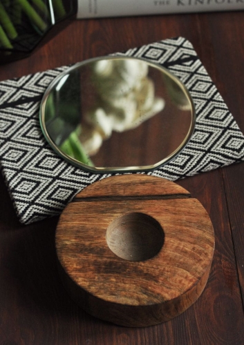 Okrągły świecznik vintage na tealight z lustrem na komodę