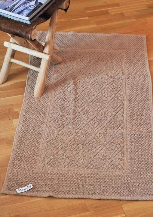 Duży dywanik łazienkowy beżowy MEANDER (