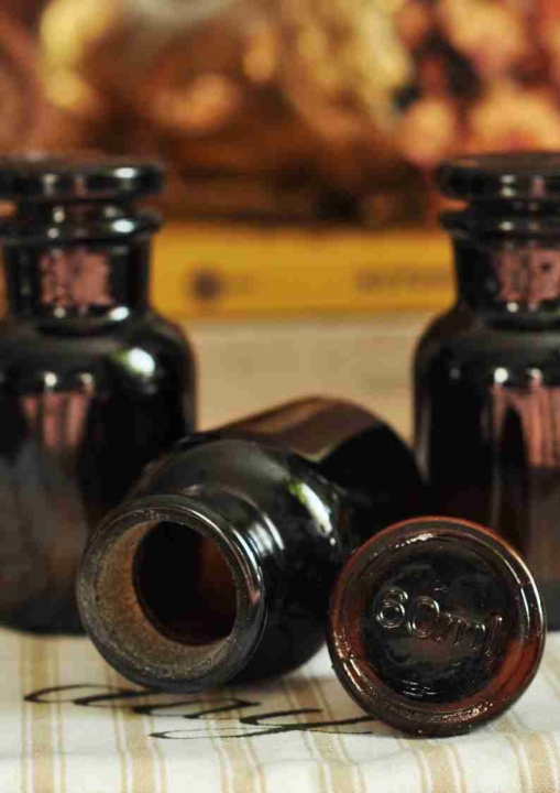 Słoik apteczny z brązowego szkła