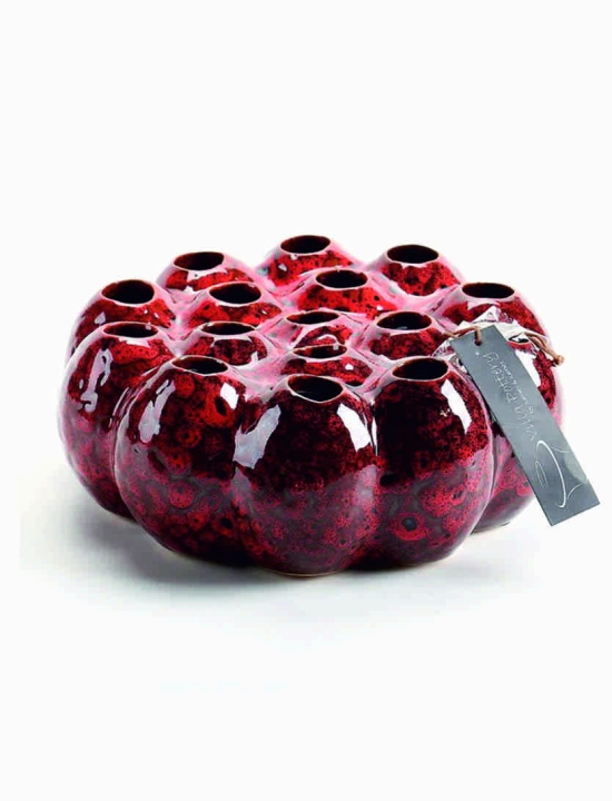 Ceramiczna dekoracja z otworami na kwiaty w stylu japandi i retro