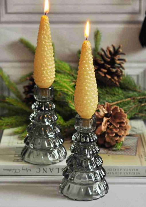 Świecznik ze szkła w kształcie choinki