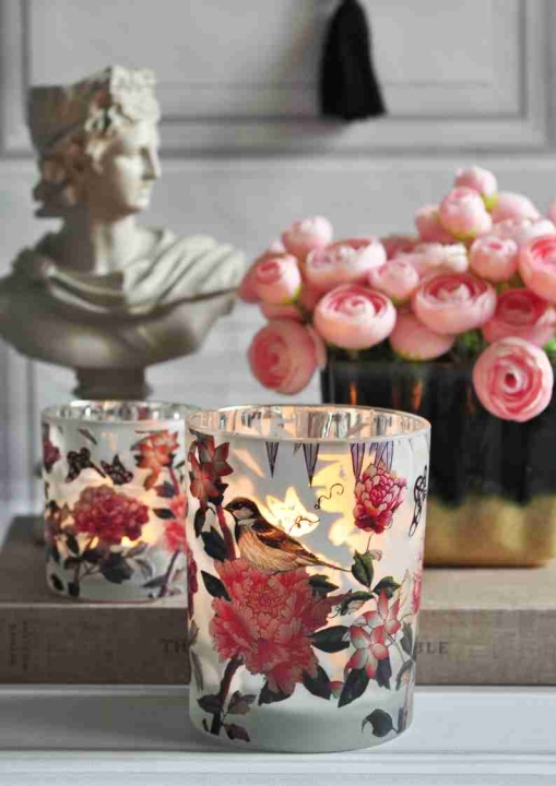 Dekoracyjne lampiony szklane z motywem kwiatów i ptaków