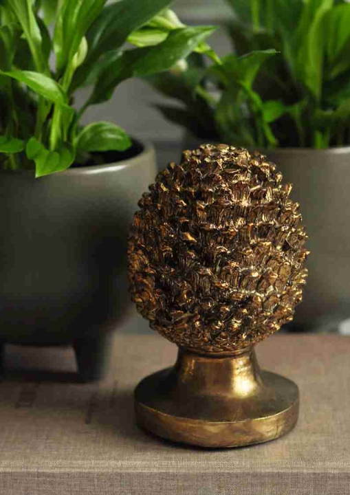 Ozdoba świąteczna w kształcie szyszki w kolorze starego złota