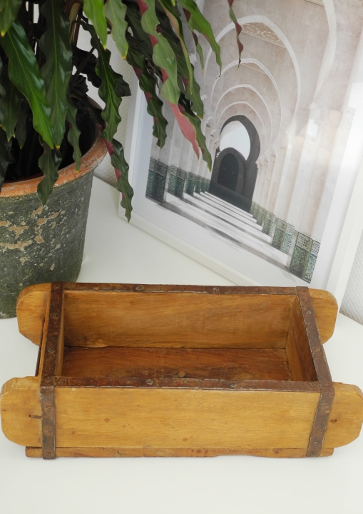 SPojemnik ze sttarej formy do cegieł