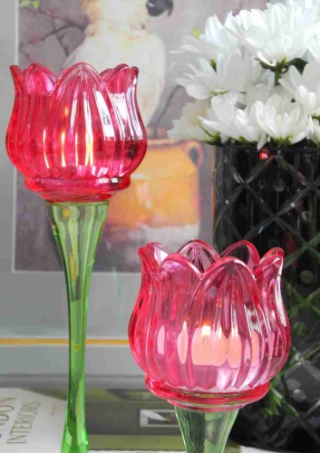 Swieczniki na tealight w kształcie różowych tulipanów