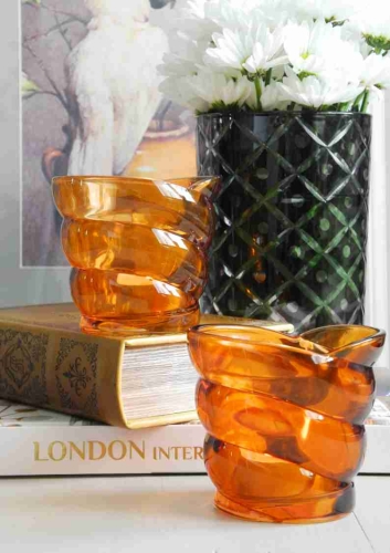 Świecznik szklany pomarańczowy