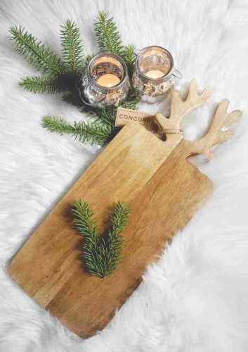 Deska do krojenia z rogami z drewna mango – elegancki dodatek do kuchni