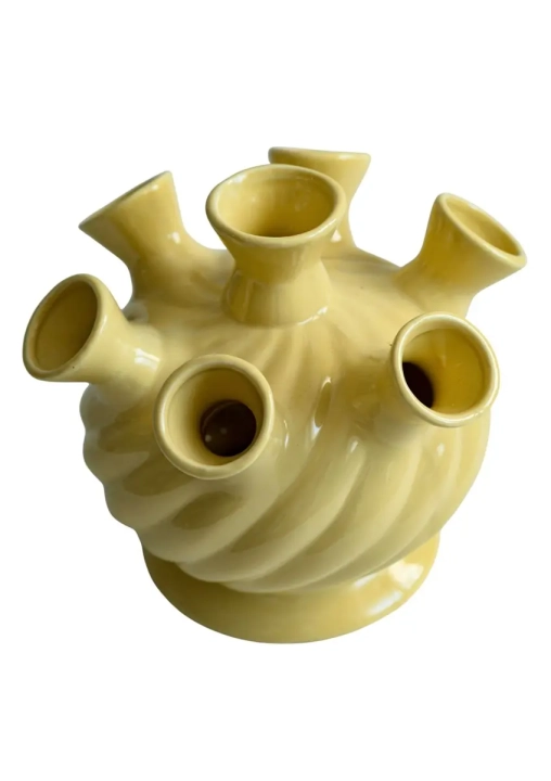 Wazon ceramiczny do kompozycji z pojedynczych kwiatów.