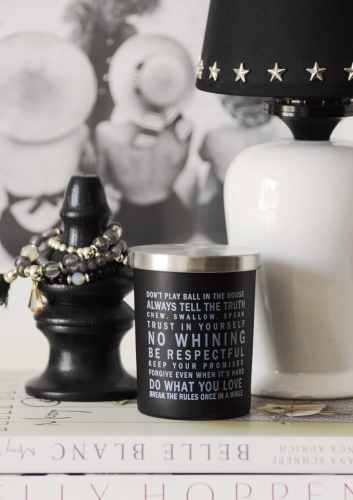 Świeca w czarnym pojemniku RULES