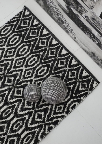 Chodnik w geometryczne wzory