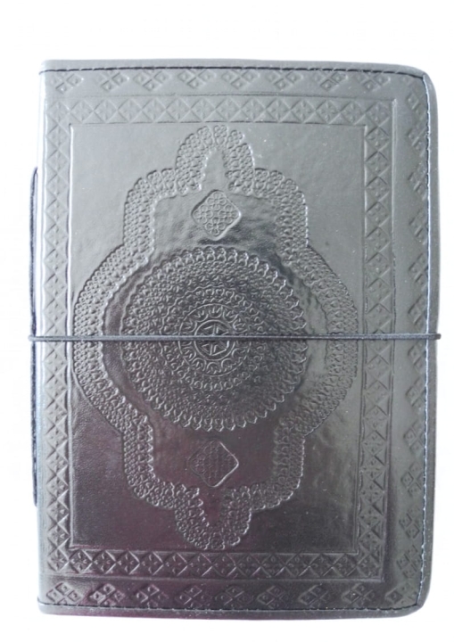 Notes oprawiony w brązową skórę