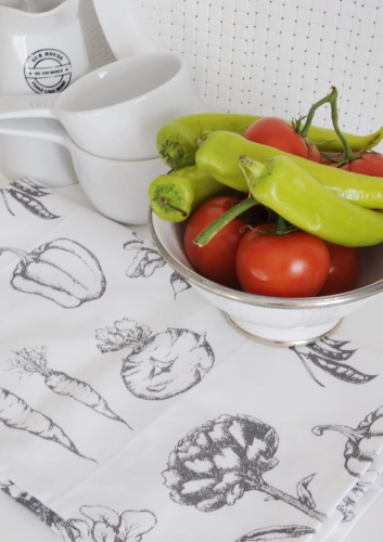 Ręcznik kuchenny z nadrukiem warzyw – bawełniany ręcznik do kuchni w stylu skandynawskim