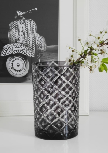 Pojemnik z czarnego kryształowego szkła