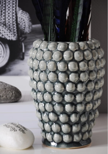 Wazon szary marki Broste Copenhagen