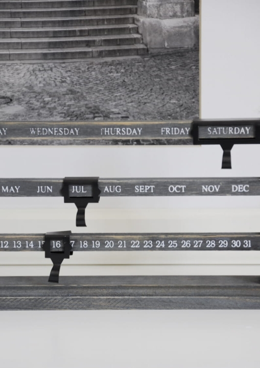 Drewniany rustykalny kalendarz wieloletni