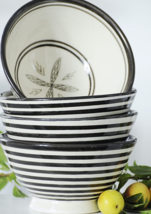 Miska w czarne paski – marokańska ceramika Tine K Home