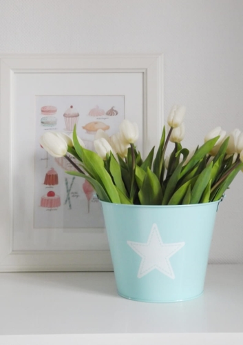 Pistacjowe metalowe wiaderko dekoracyjne 5l z białą gwiazdką