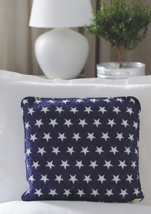 Poszewka bawełniana NAVY 40x40 cm w gwiazdki