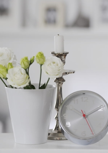 Zegar z alarmem KARLSSON - MINIMAL GRAY